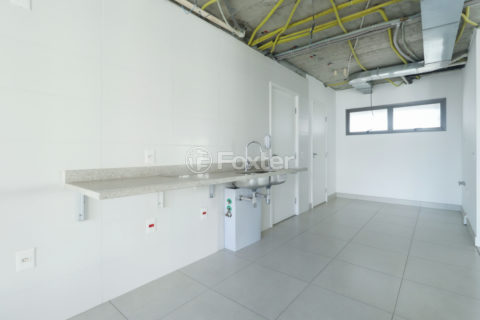 Image 23 - 1030610