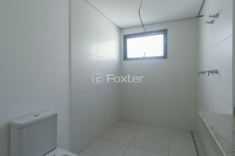 Image 7 - 1030610