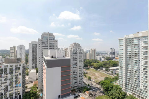 Image 44 - 1030613