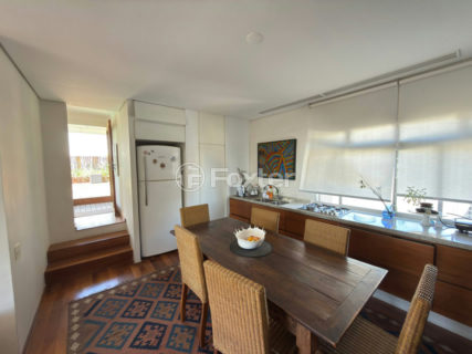 Image 31 - 1030635