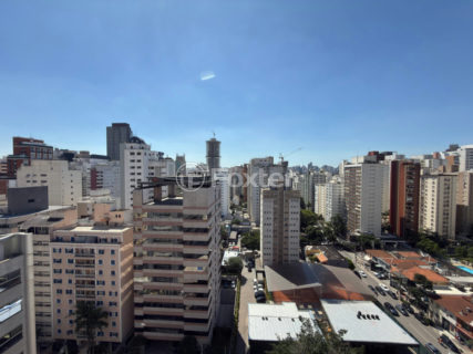 Image 17 - 1030635