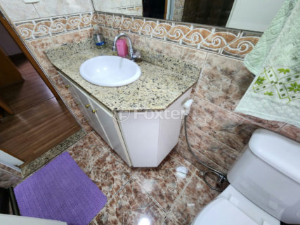 Image 32 - 1030641