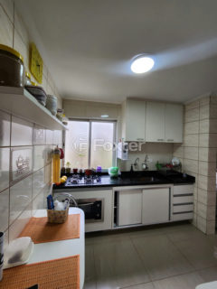 Image 25 - 1030641