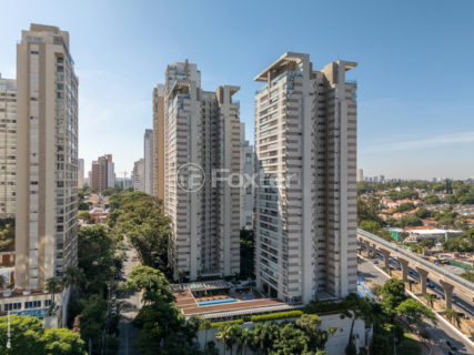 Image 68 - 1030642
