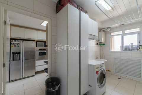 Image 38 - 1030642