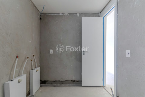 Image 25 - 1030644