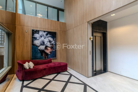 Image 32 - 1030644