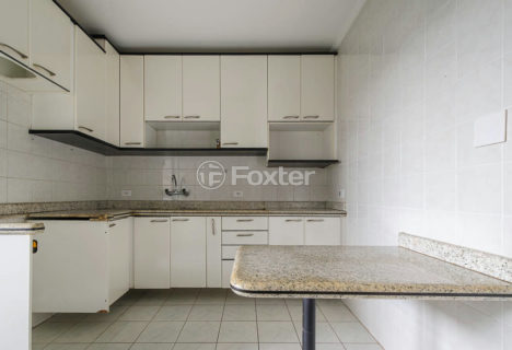 Image 22 - 1030656