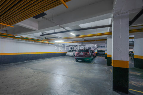 Image 46 - 1030656