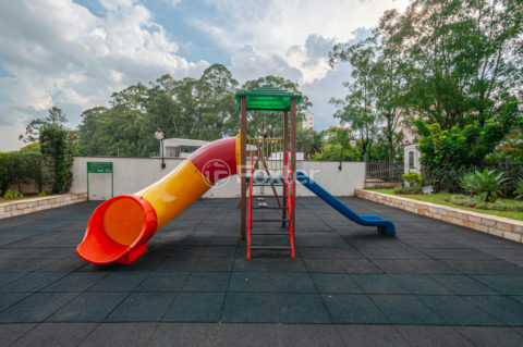Image 32 - 1030656