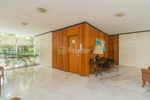 Image 31 - 1030658