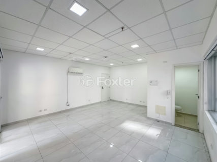 Image 7 - 1030664