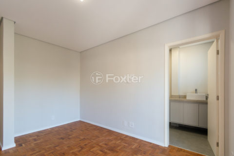 Image 34 - 1030669