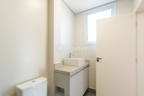 Image 35 - 1030669