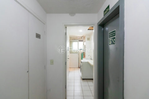 Image 33 - 1030670