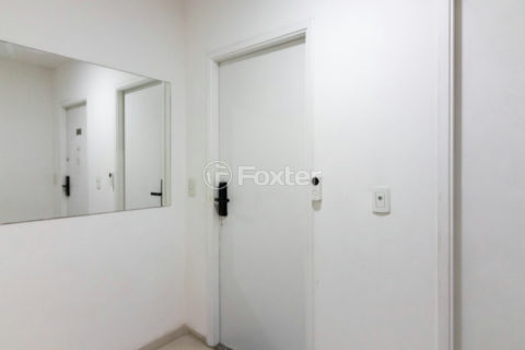 Image 39 - 1030670