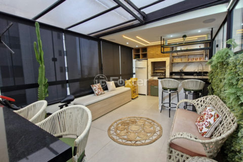 Image 34 - 1030676