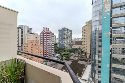 Image 8 - 1030678
