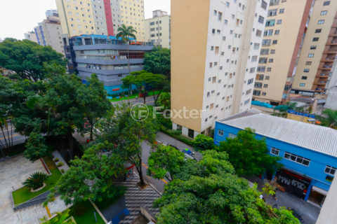 Image 15 - 1030679