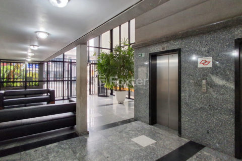 Image 21 - 1030679