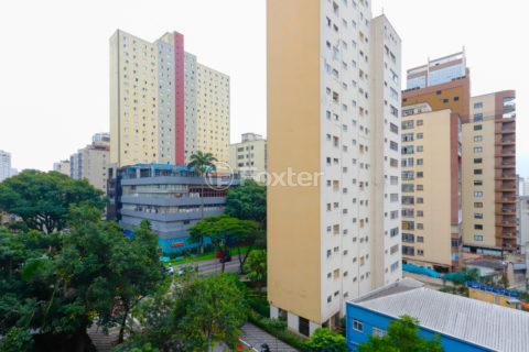 Image 9 - 1030679
