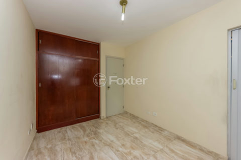 Image 7 - 1030687