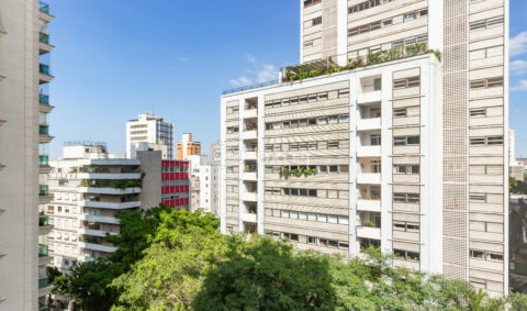 Image 6 - 1030690