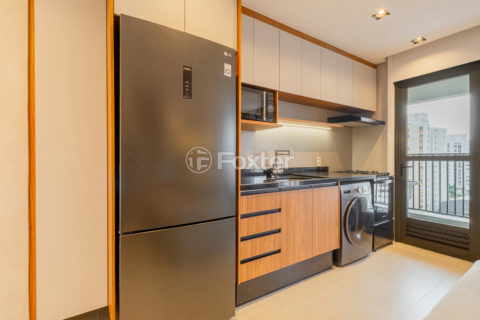 Image 9 - 1030693
