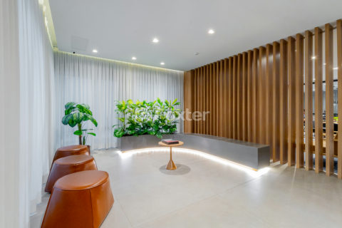 Image 31 - 1030693
