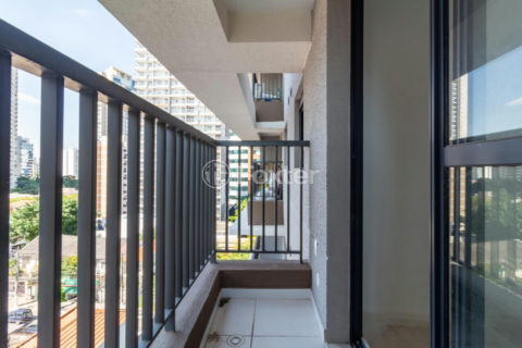 Image 7 - 1030694