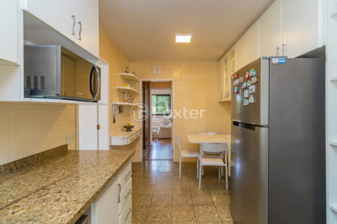 Image 30 - 1030695