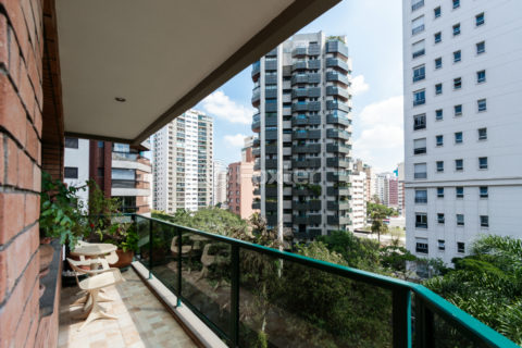 Image 7 - 1030699