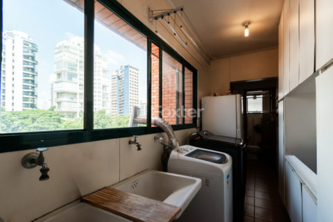 Image 36 - 1030699