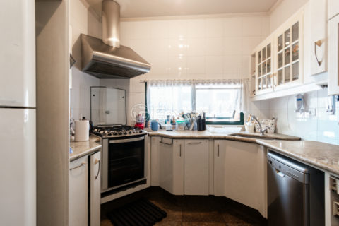 Image 33 - 1030699