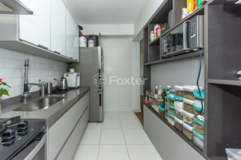 Image 21 - 1030700