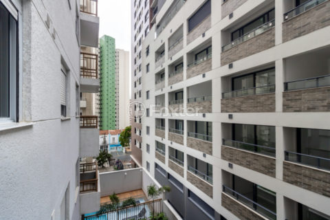 Image 16 - 1030701