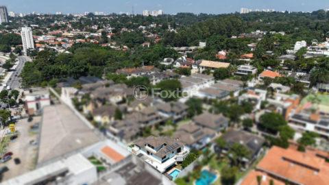 Image 47 - 1030702