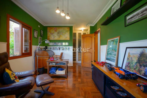 Image 36 - 1030702