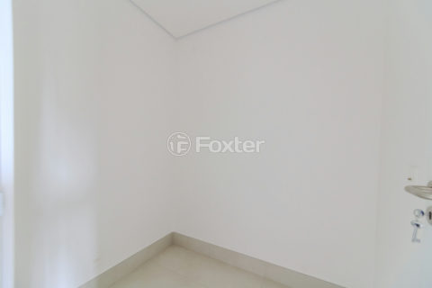 Image 35 - 1030703