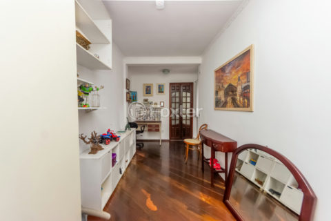 Image 33 - 1030716