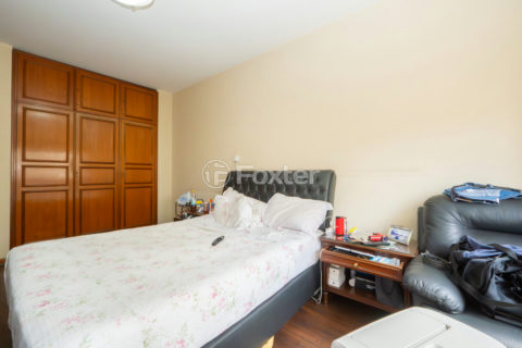 Image 42 - 1030742