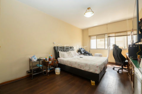 Image 39 - 1030742