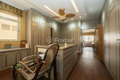Image 33 - 1030742