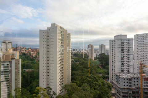 Image 13 - 1030752