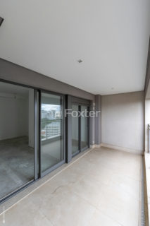 Image 22 - 1030758