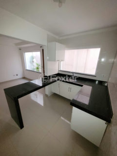 Image 3 - 1030786