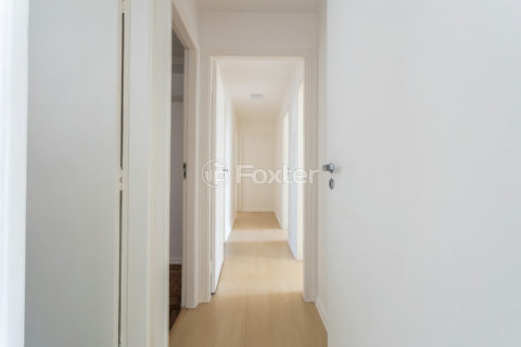 Image 9 - 1030791