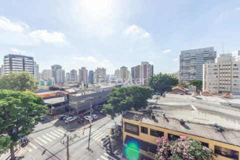Image 21 - 1030807