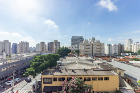 Image 20 - 1030807