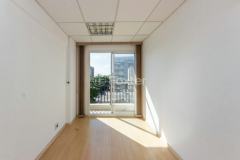 Image 3 - 1030807